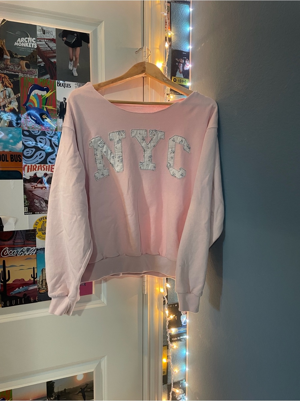 Hollister Pale Pink NYC Graphic Cropped Sweatshirt